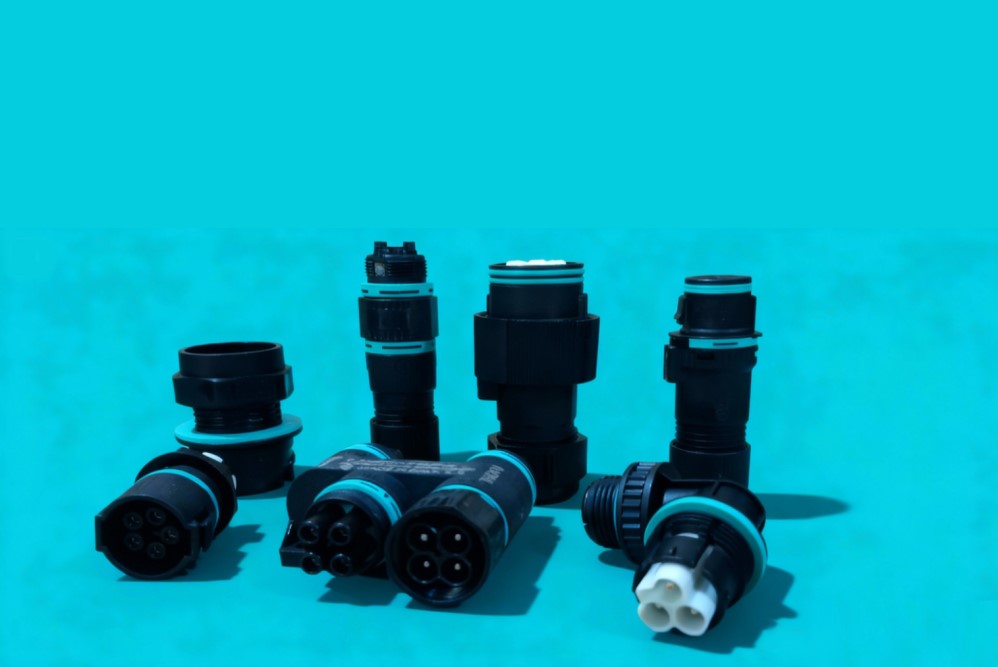 Techno Industrial Sockets and Plugs